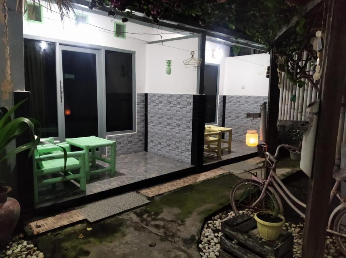 Pitara Homestay Gili Trawangan Exterior foto