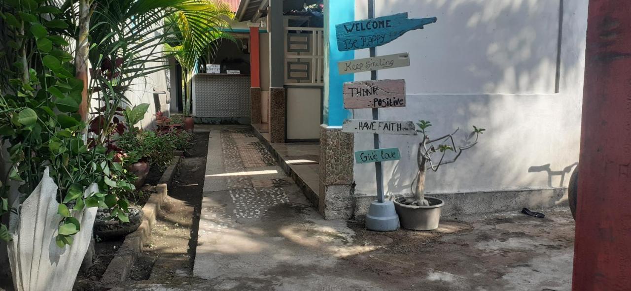 Pitara Homestay Gili Trawangan Exterior foto